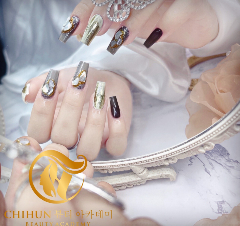 Học viện Thẩm mỹ Hàn Quốc Chihun đào tạo nghề nail phong cách Hàn Quốc