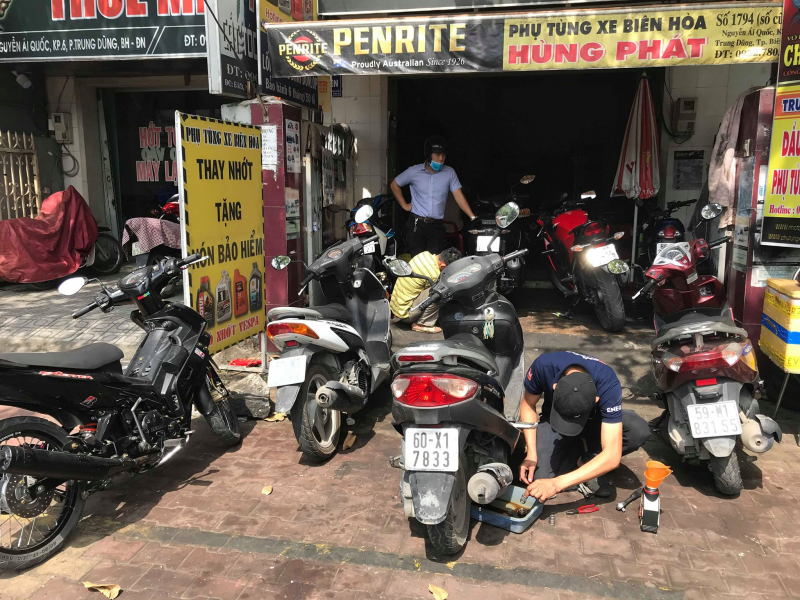 Tiệm sửa chữa xe máy Hùng Phát